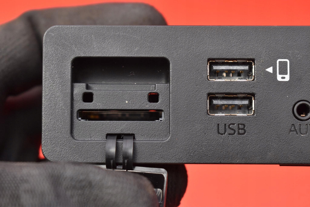фото №9, Зчитувач роз'єм usb aux n314669u0 mazda mx5 mx-5 4 iv nd skyactiv 18-24