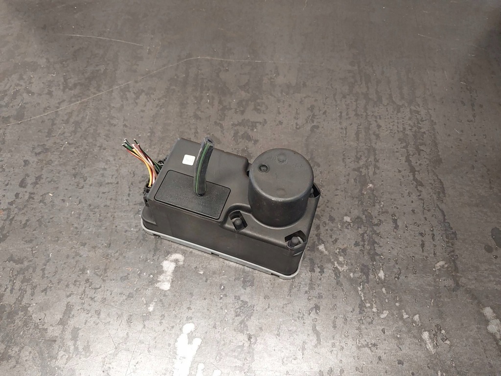 фото №9, Помпа центрального замка volkswagen golf iii 1h0962257 hella