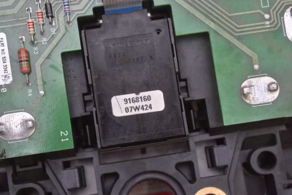 фото №10, Лампа освещение салона перед 30669622 volvo xc90 1 i 06-14