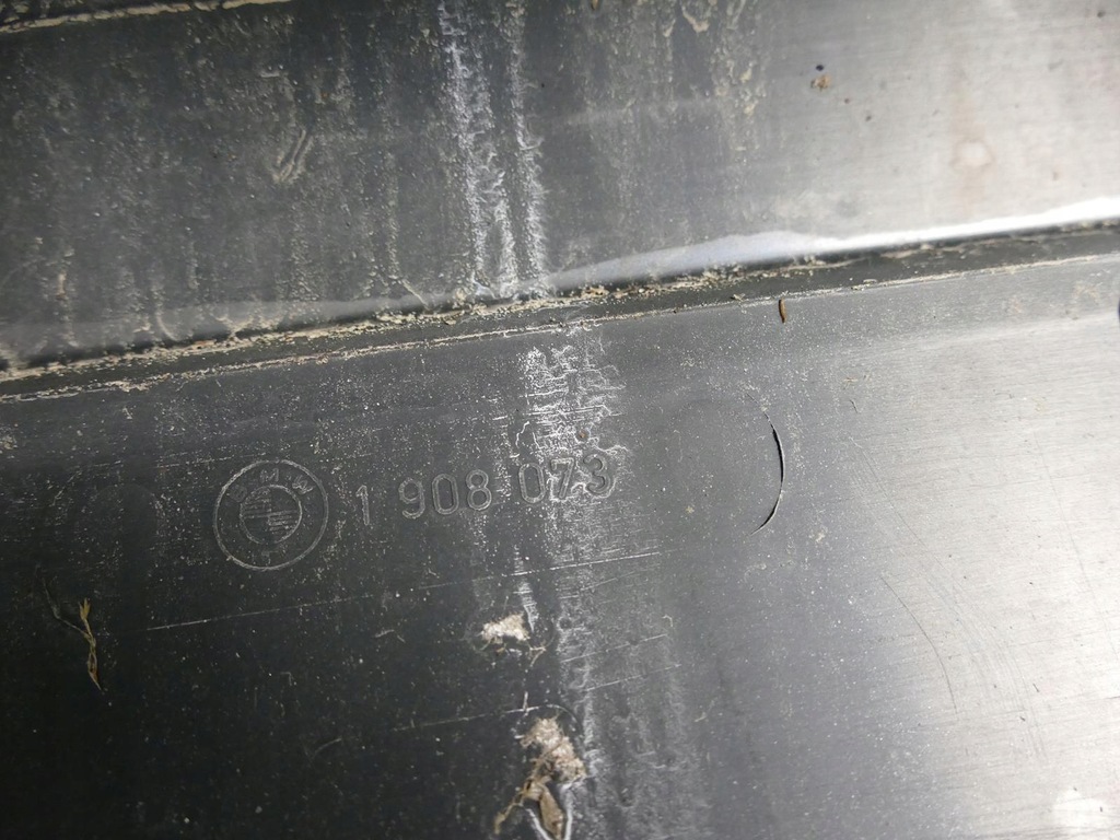 фото №11, Bmw 7 e32 3.5i бампер задняя задний 203