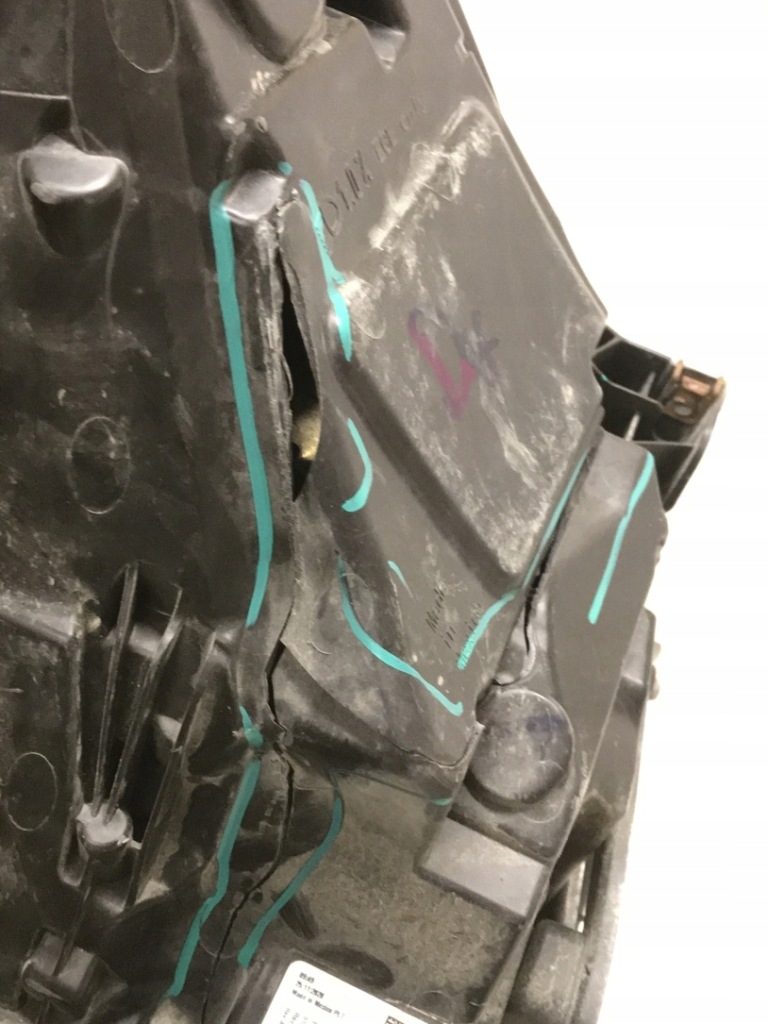 Tesla 3 рестайлінг  full led праві фара 1514953-00-c Доставка