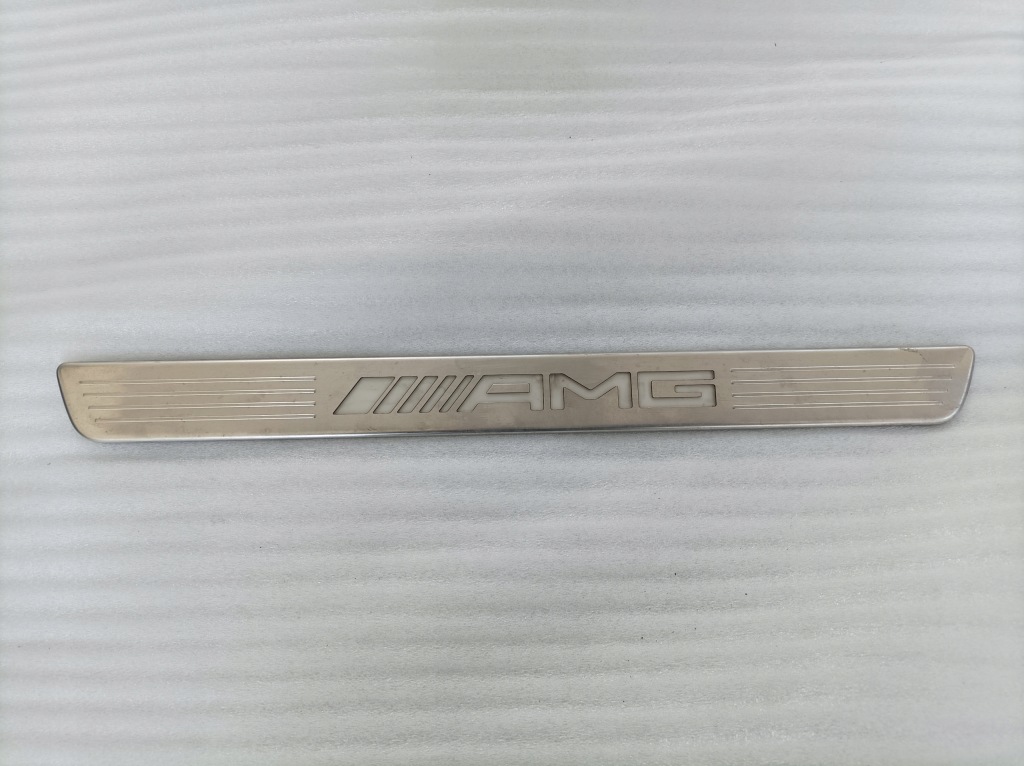 фото №1, Mercedes a45 w176 amg молдинг порог левая