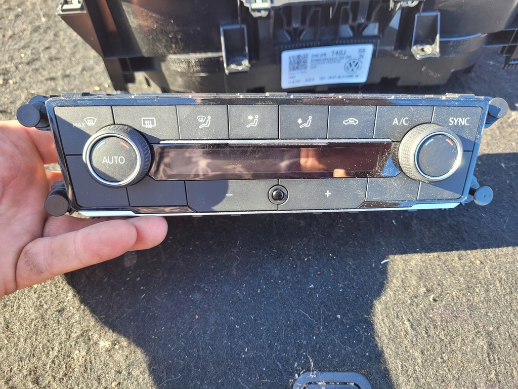 фото №1, Панель кондиционера vw volkswagen polo 2g 2g0907044r