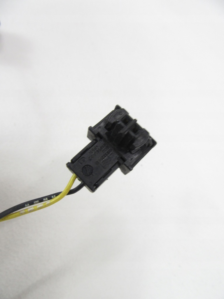 Колодка штекер подушка безпеки шторки безпеки поперечина безпеки натягувача bmw в Україні