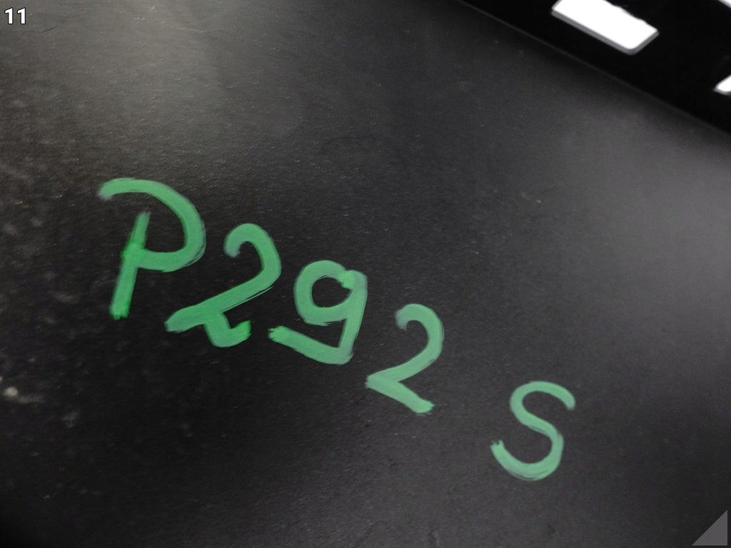 фото №12, Porsche taycan 9j1 9j0 19- бампер задня задній pdc/kamera b.ładny