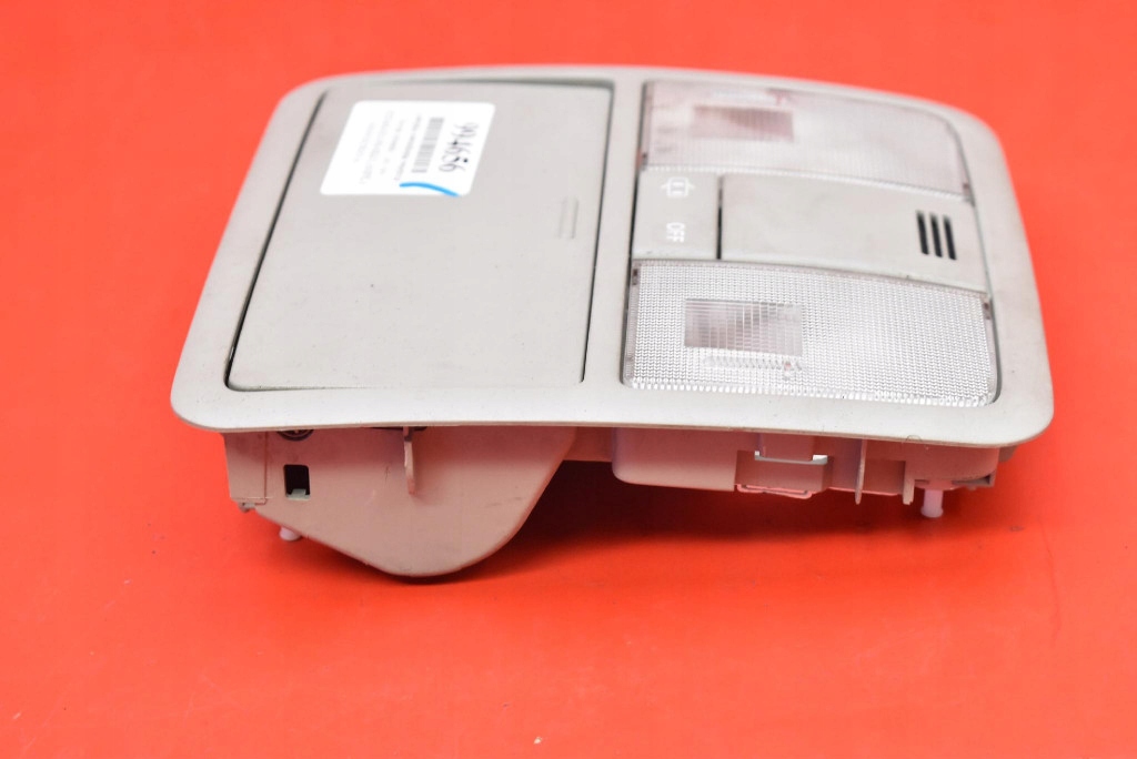 фото №4, Лампа освітлення салону перед toyota avensis t27 kombi lift 11-15