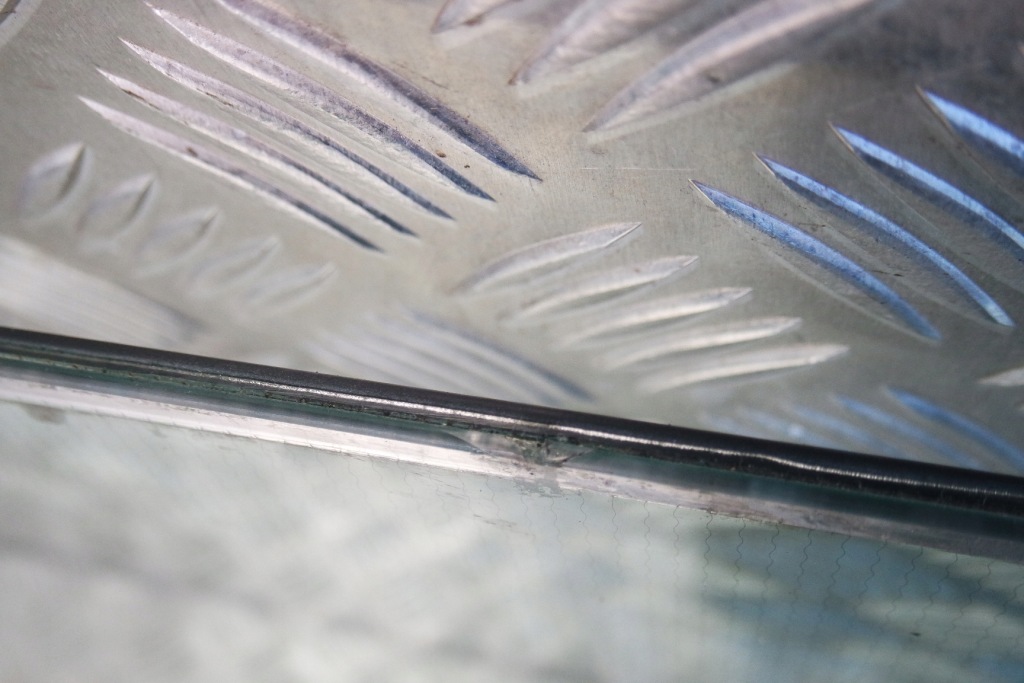 Скло лобове перед mercedes w463 рестайлінг  15r Зі Шроту