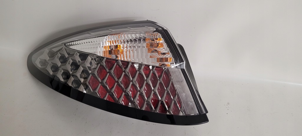 фото №1, Nowa org лампа лівий задня renault fluence z.e.