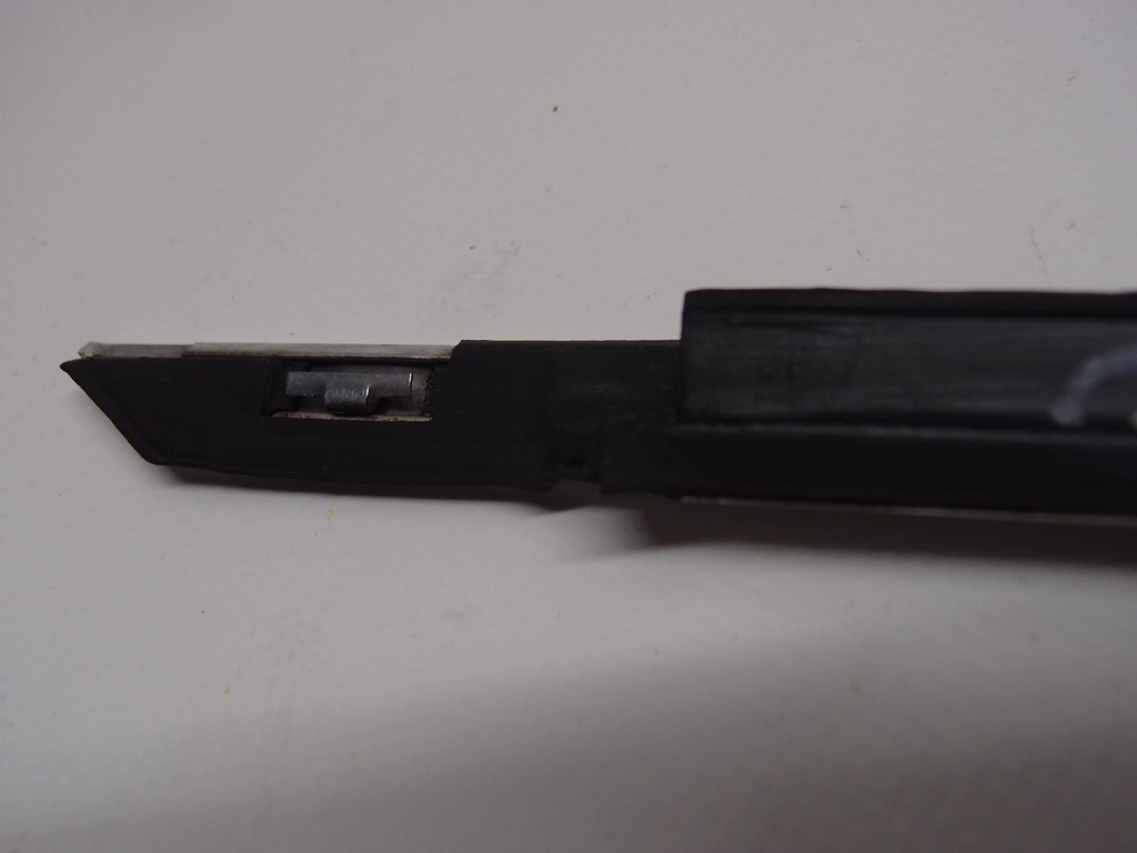 фото №10, Молдинг уплотнитель левый перед bmw 5 g30