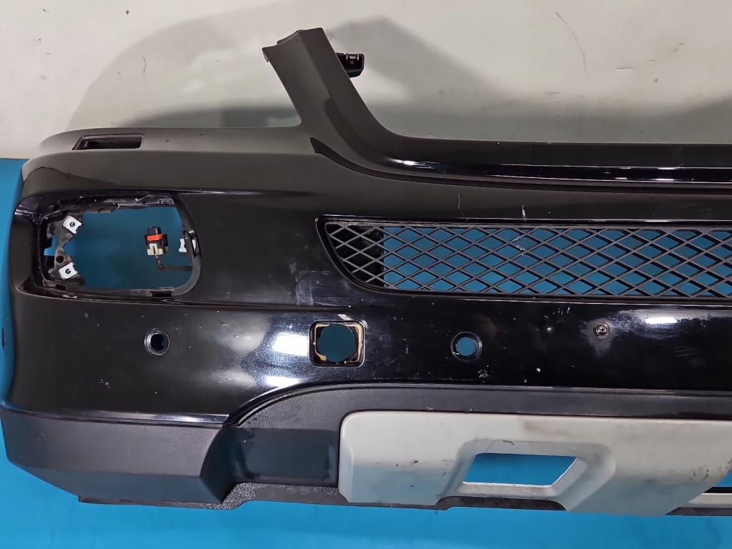 Бампер перед mercedes ml w164 05-08 чорний c040 Ціна