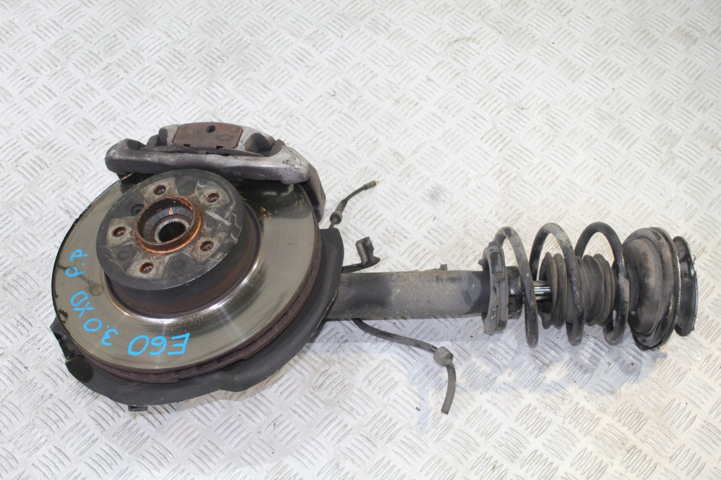 фото №1, Поворотный кулак амортизационная стойка правый перед bmw 5 e60 e61 lift