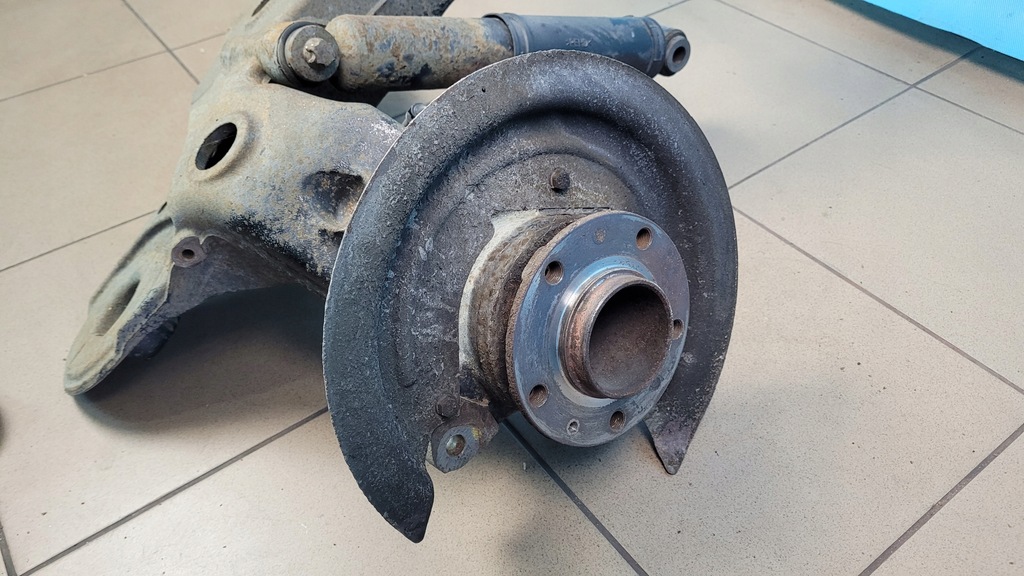 фото №6, Toyota proace ii 20r поворотный кулак рычаг амортизатор левый задняя 9807505080