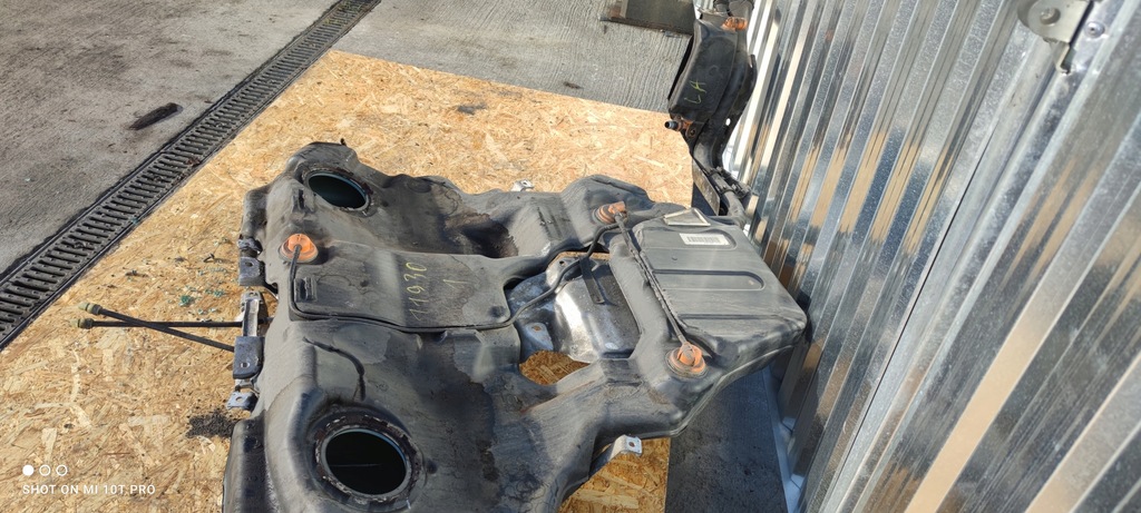 фото №9, Bak бак пального audi a4 b7 quattro 8e0201022fb