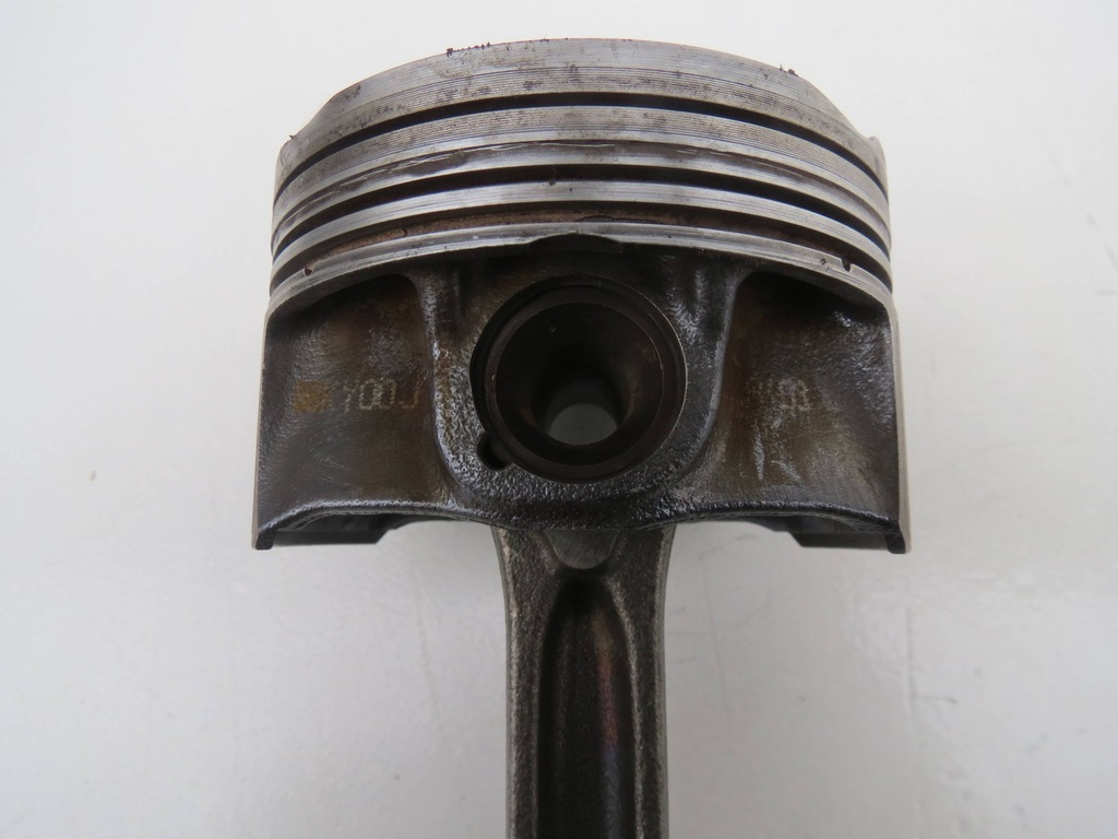 фото №13, Поршень + шатун volvo v60ii xc90 ii xc60 s90 v90 v40 ii s60 ii v60 s80 ii