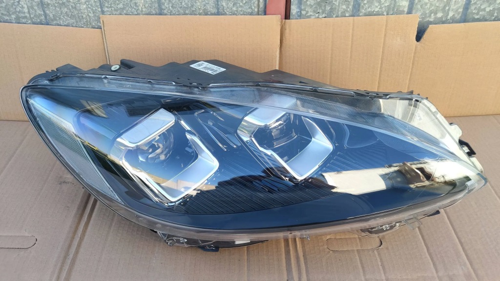 Купити Фара фара правий full led ford kuga 3 2020-