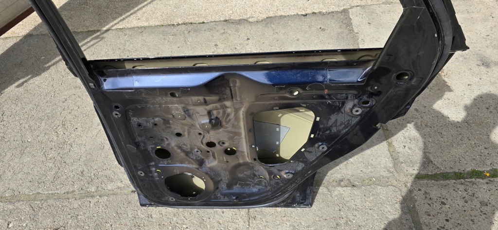 фото №6, Bentley bentayga дверь задняя правый задние правое door