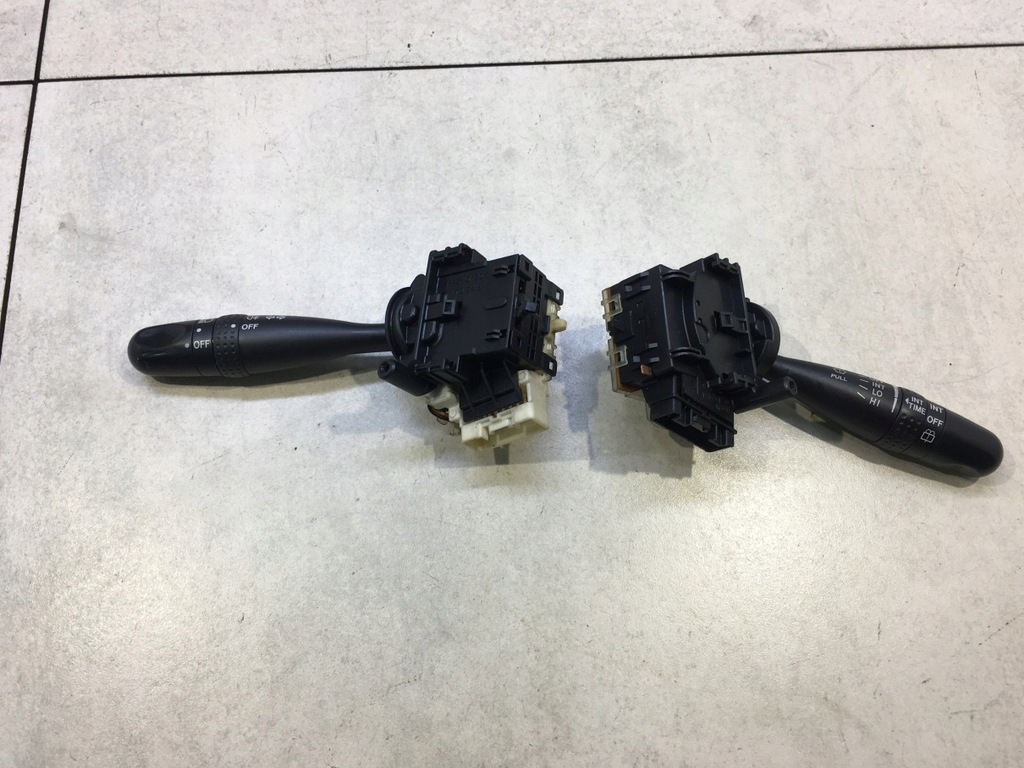 фото №1, Переключатель комбинированный комплект corolla verso e12