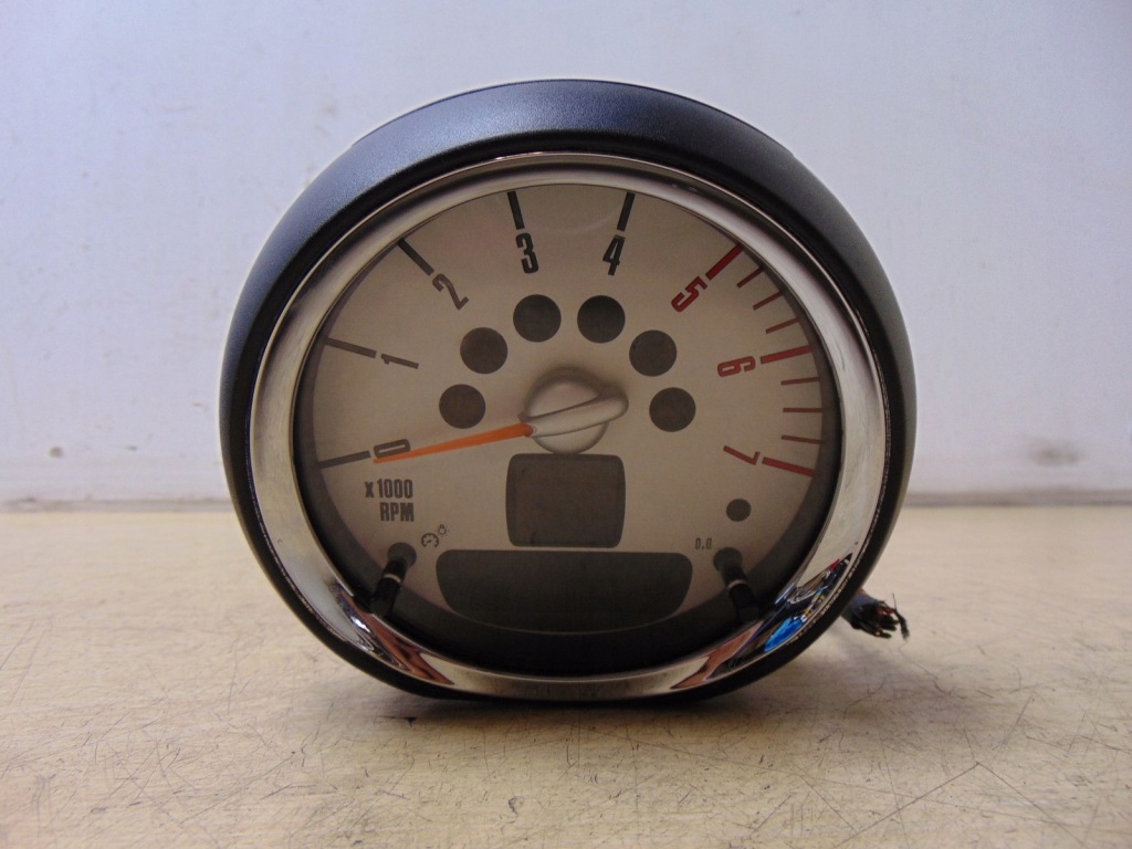 Obrotomierz приборная панель mini r60 1.6d европа 9232443 Доставка