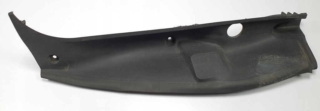 фото №2, Молдинг защита лампы правый задняя renault espace iv 8200094122