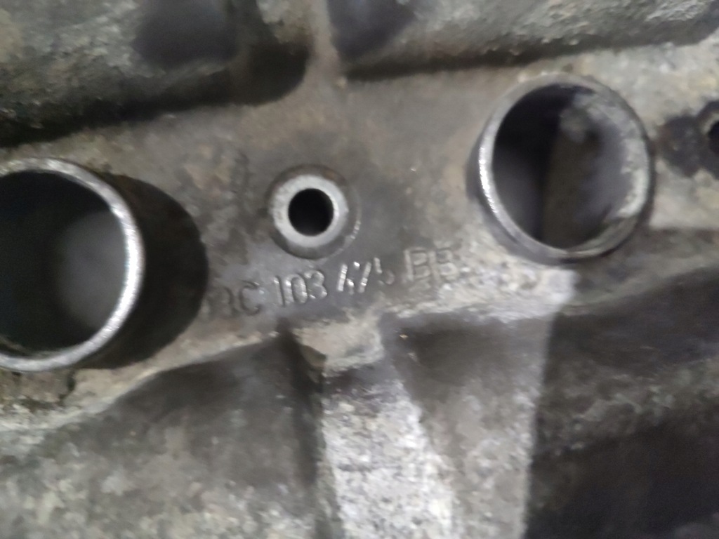 фото №5, Кришка клапанів audi 1.4 cax 03c103475bb