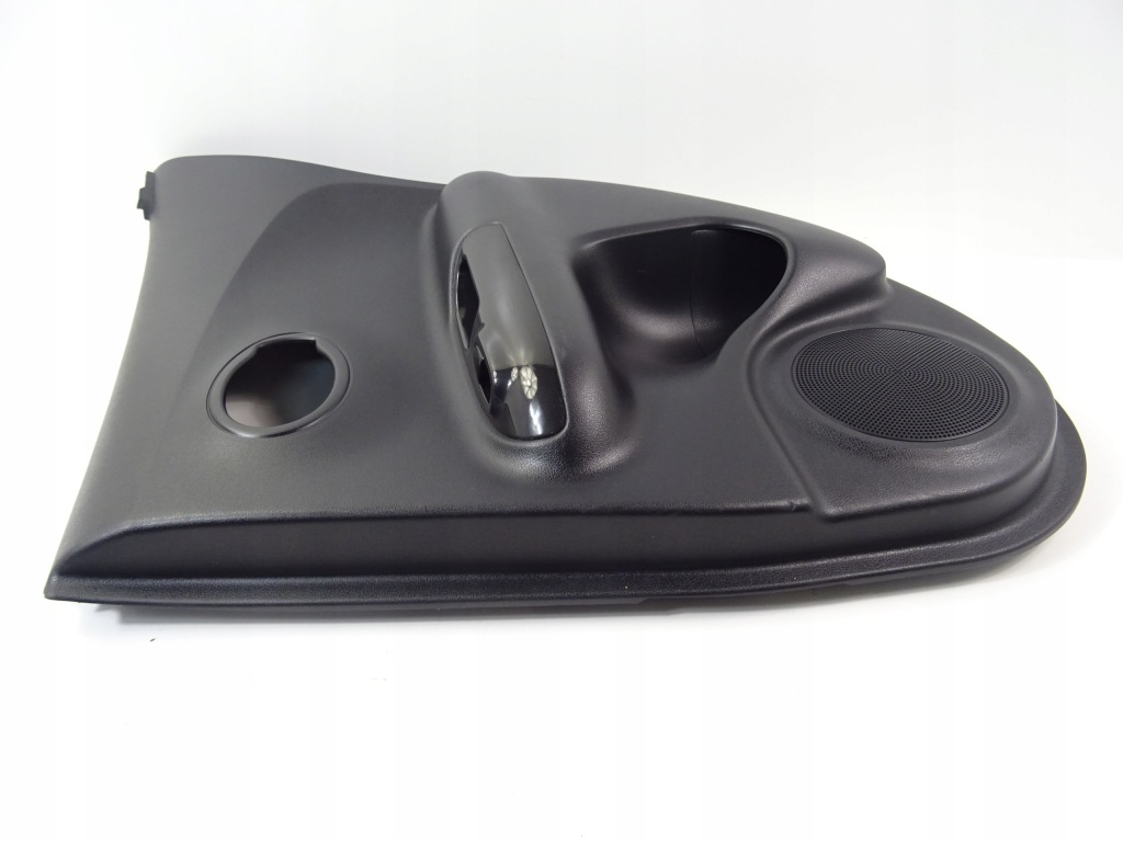 Juke f15 рестайлинг  обшивка обивка дверь правая  задний 829001kb0a 829221kb0a Киев