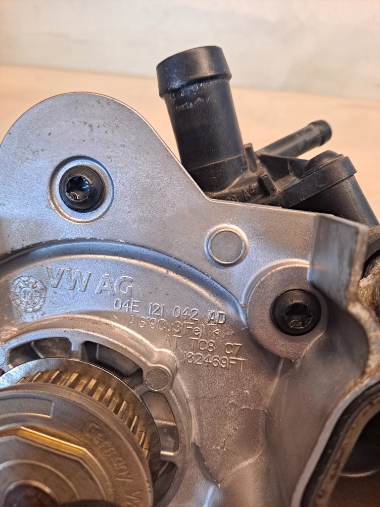 фото №7, Насос wody skoda fabia iii 1.0 tsi 04e121600cc