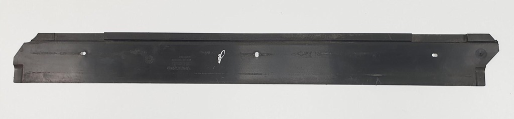 фото №1, Молдинг защита радиатора volvo v70 ii 30730525