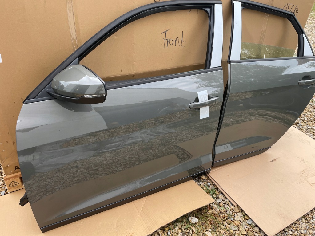 фото №1, Audi a1 82a citycarver дверь левая перед lx7g