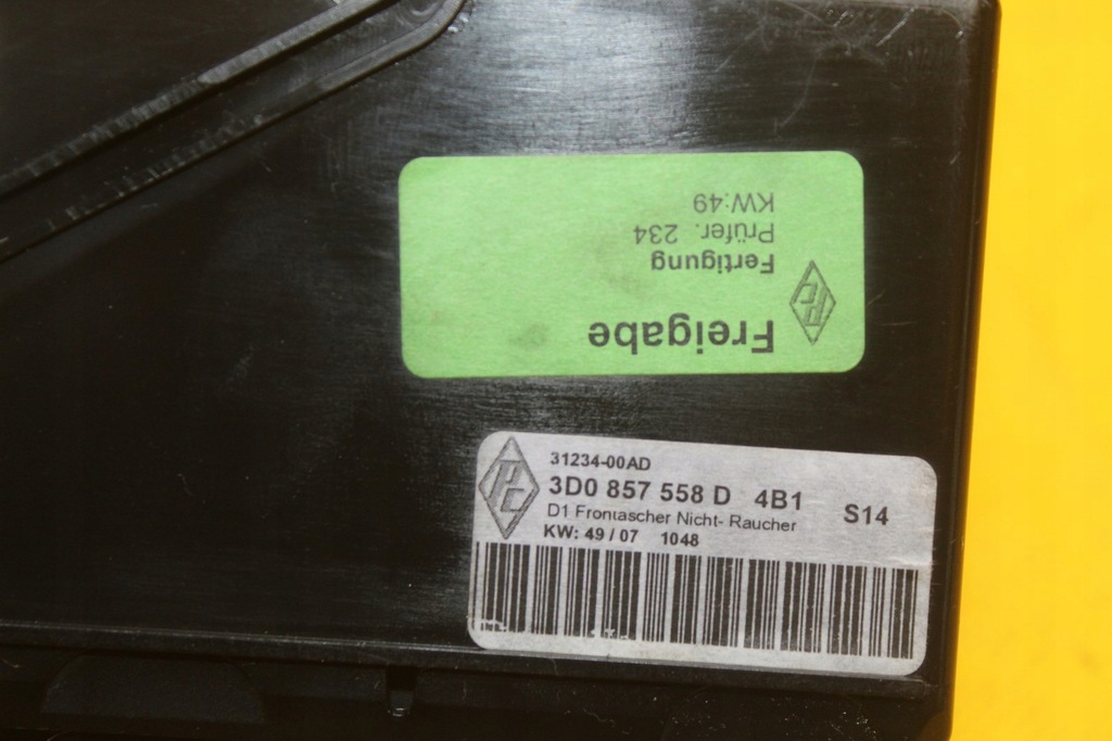 фото №6, Бардачок пепельница vw phaeton 3d0857558d