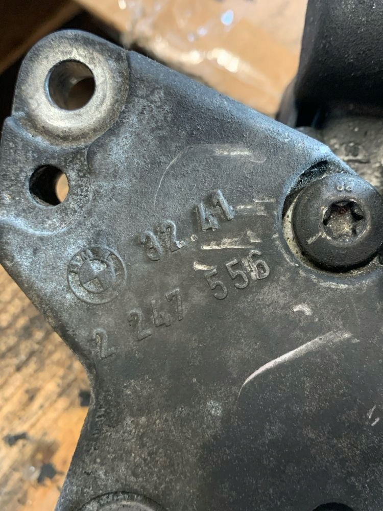 Насос усилителя bmw x5 e53 2247556 с Разборки