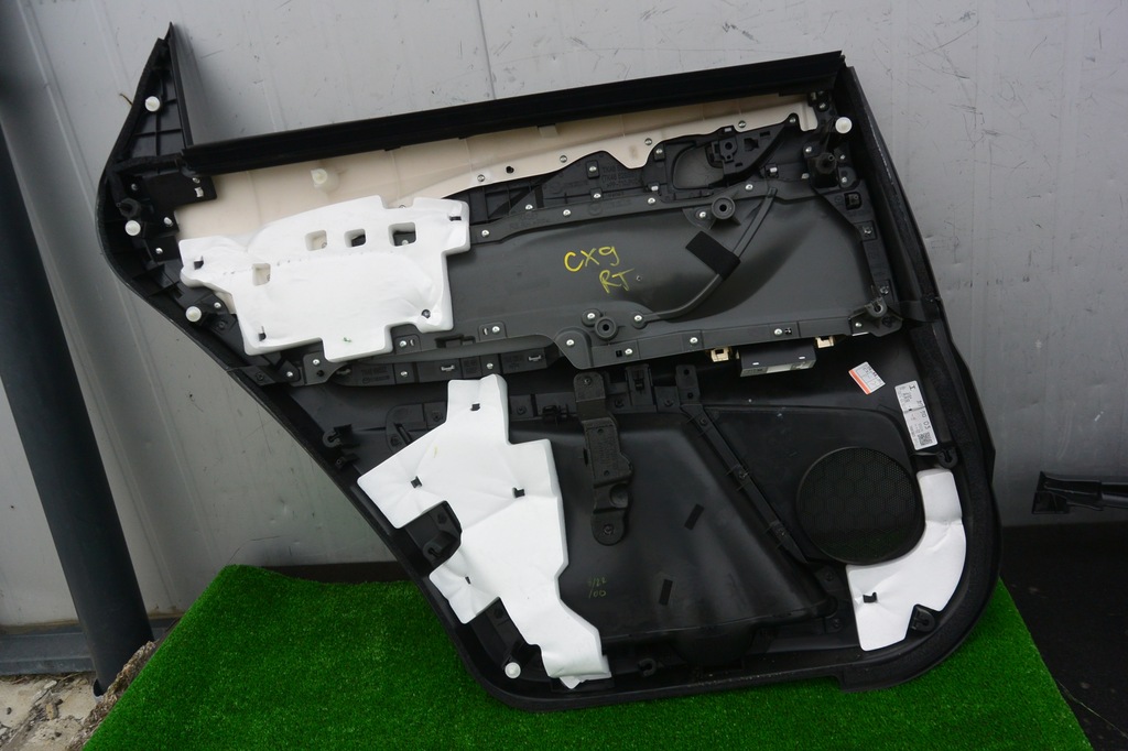 фото №7, Обшивка дверь правый задняя mazda cx9 ii eu