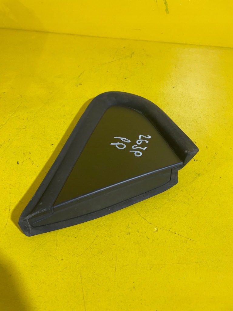 Купити Opel meriva b - трикутник заглушка крила права