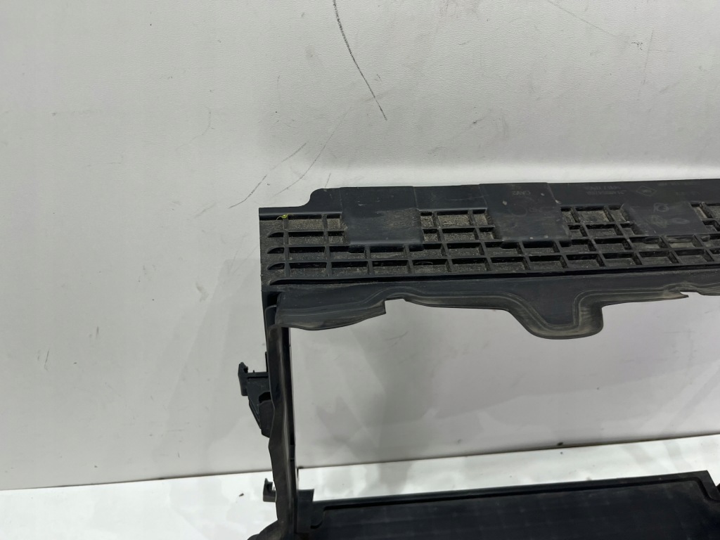 Renault arkana воздуховод воздуха перед передняя 214995476r Недорого