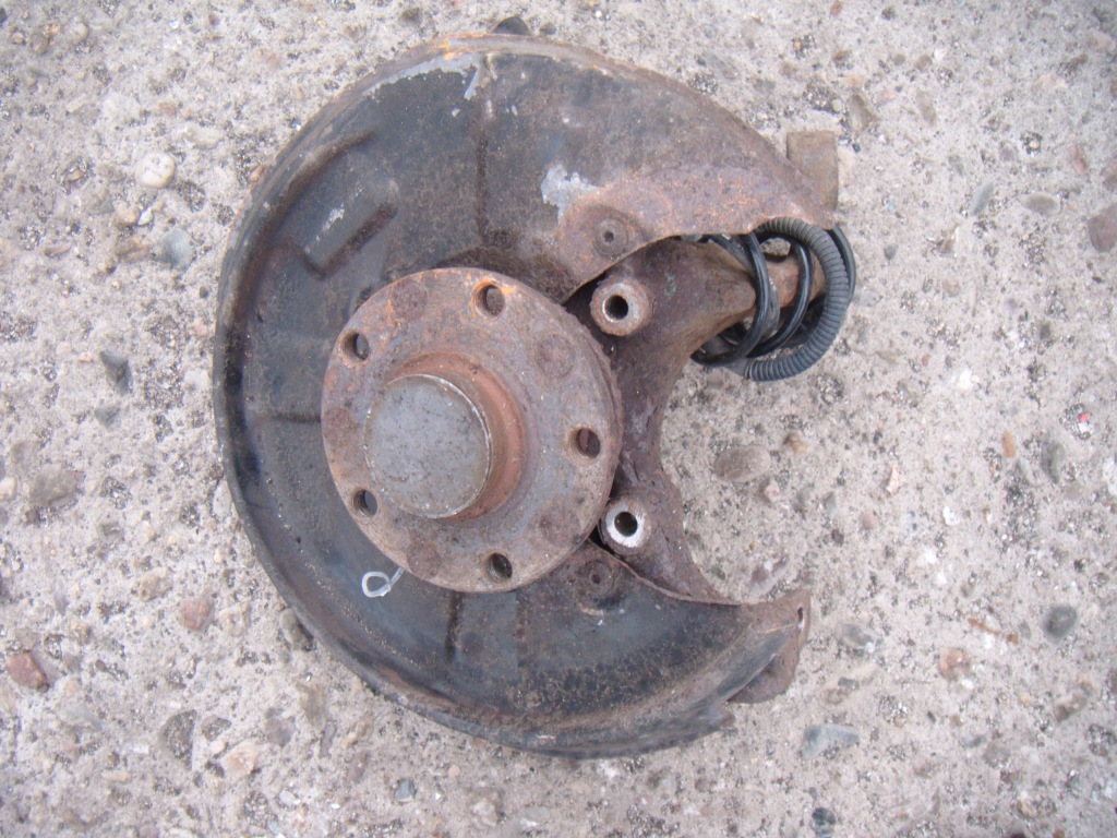 фото №1, Audi a4 b6 00-06 поворотный кулак ступица правый задняя