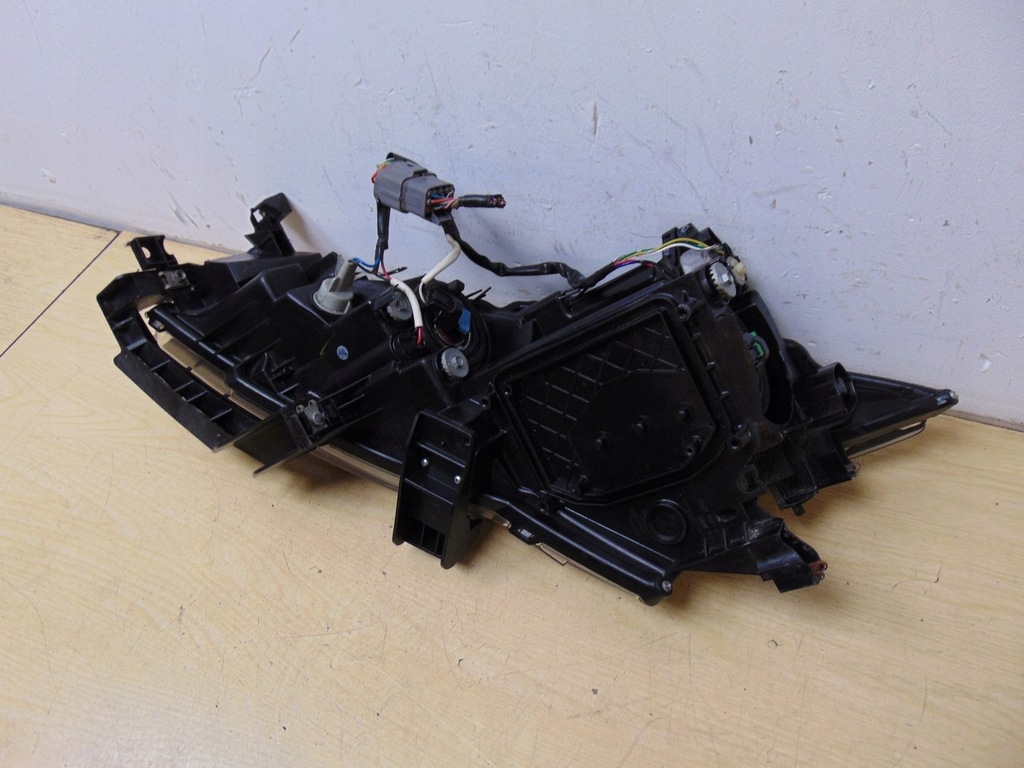 фото №14, Лампа правая перед обычная mazda 6 gh 07- europa