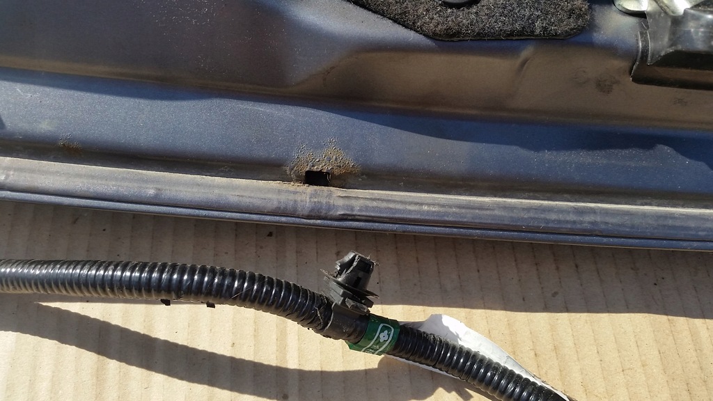 фото №14, Крышка багажника задняя suzuki sx4 sedan zmw 12r