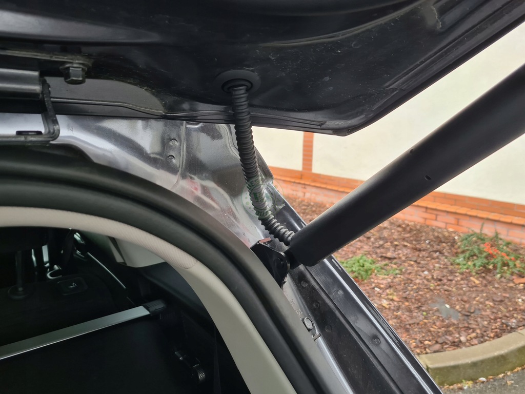 фото №8, Електрично відкривання кришка багажника багажника v&s kia sorento 2020