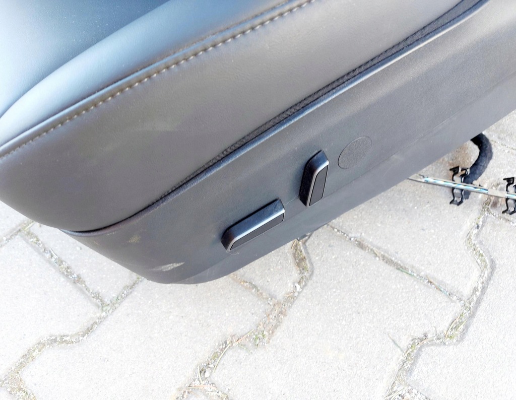 фото №8, Tesla y 22r. folele заднее сиденье кожа