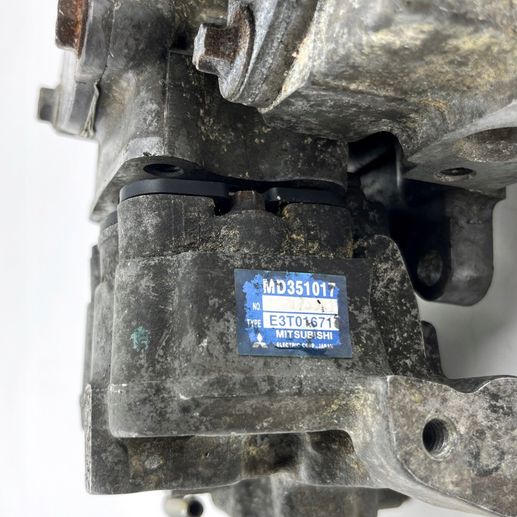 Насос пального wysokiego тиску / упорскування mitsubishi md351017 md347417 Київ