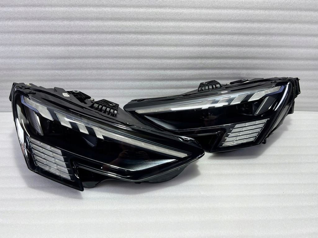 фото №1, Audi rs3 s3 8y matrix лампа левая правая