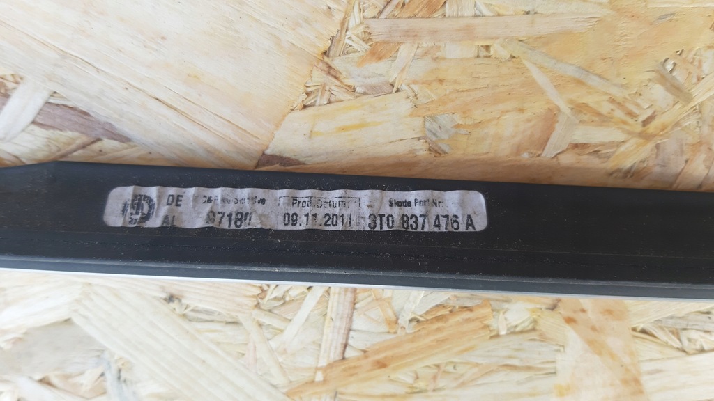 фото №5, Молдинг двері правий перед skoda superb ii 3t0837476a