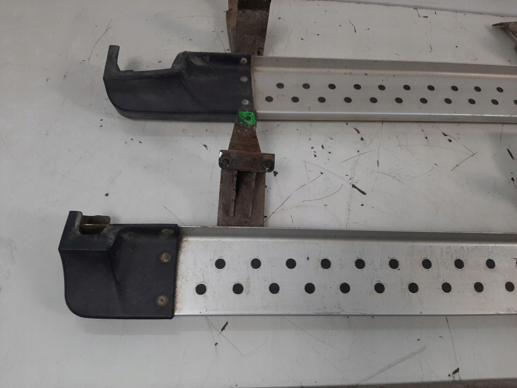 фото №10, Suzuki grand vitara ii 06r пороги накладки пороговые левая правая пороги