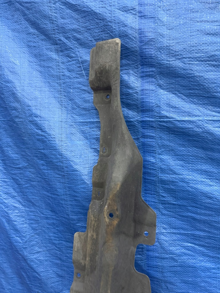 Купити Захист підвіска renault austral 1.2 e-tech автоматична коробка передач 748151442r