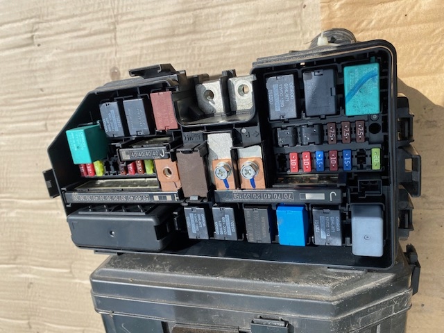 фото №1, Honda civic ix 2.2 коробка корпус предохранителей