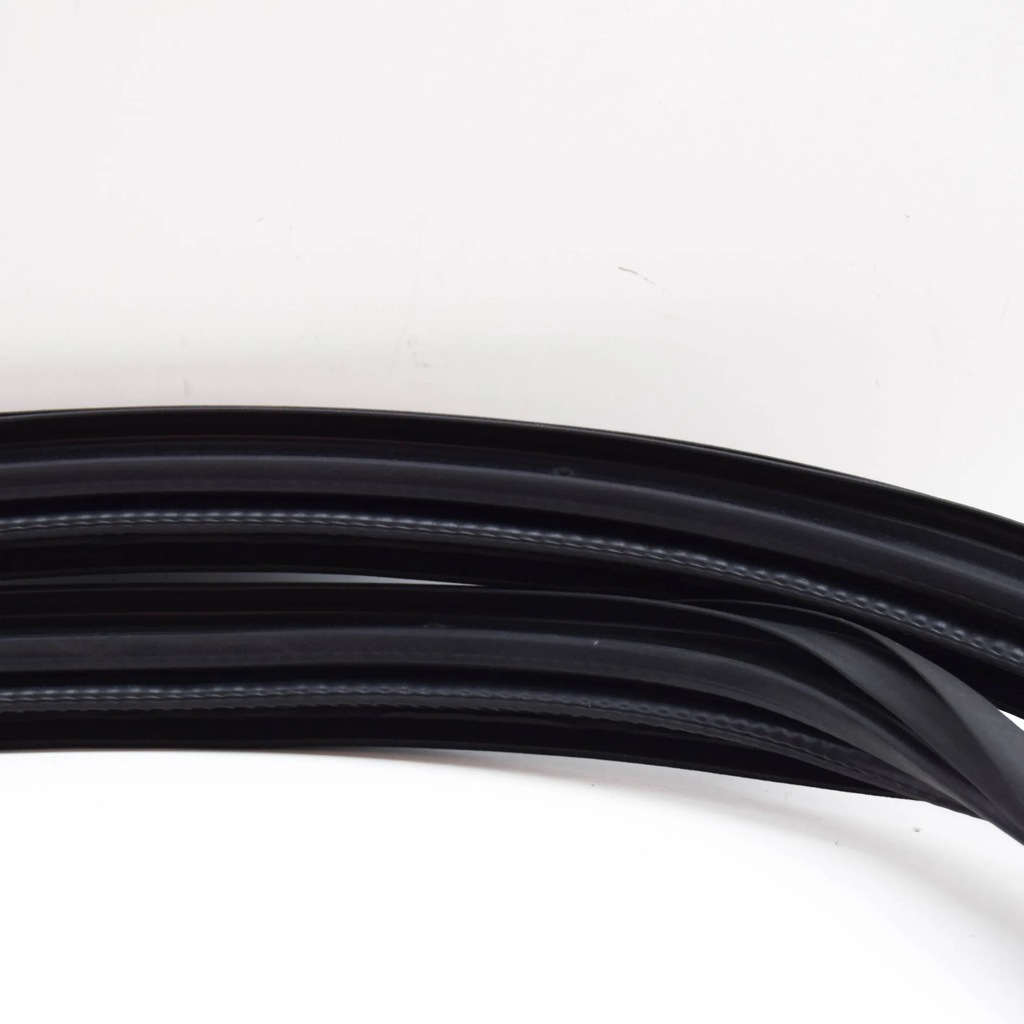 фото №6, Bmw 4 gran coupe f36 прокладка дверь передних левых резиновый 51727409193