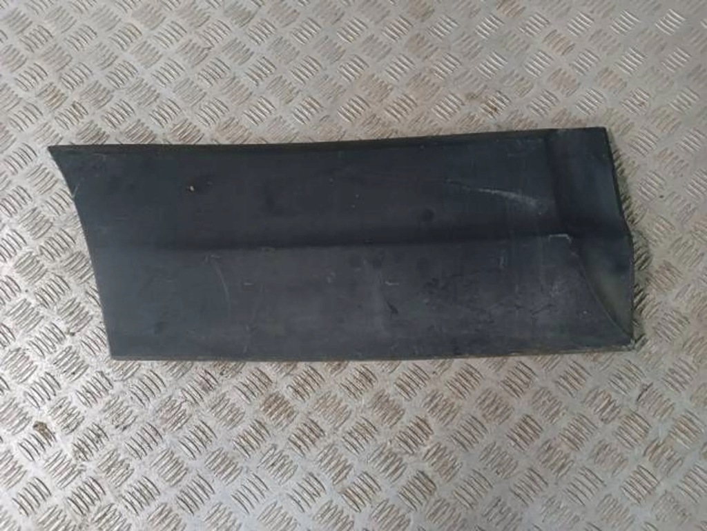 фото №1, Mazda tribute молдинг двері правий задня