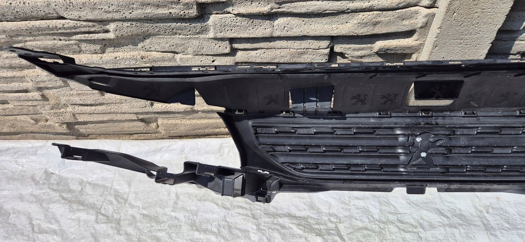 фото №13, Peugeot partner k9 18-23 бампер перед bez отворів + решітка радіатора новий org