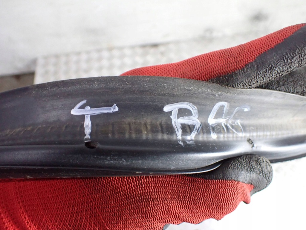 фото №10, Прокладка крышки багажника volvo v70 задняя