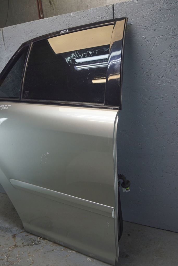 Lexus rx 2 2 дверь правый  задняя d1738 Оригинал