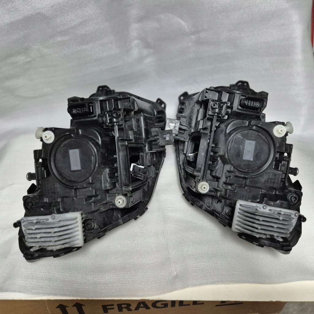 Mercedes eqb a243 фара правый  full led европа Недорого